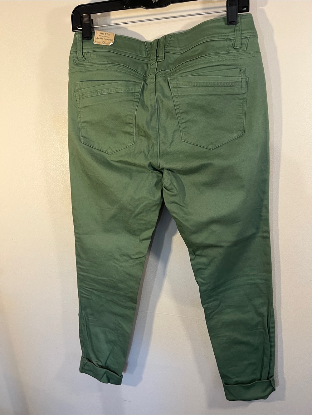 Democracy Olive Cropped Ankle Jeans - Picture 3 of 5